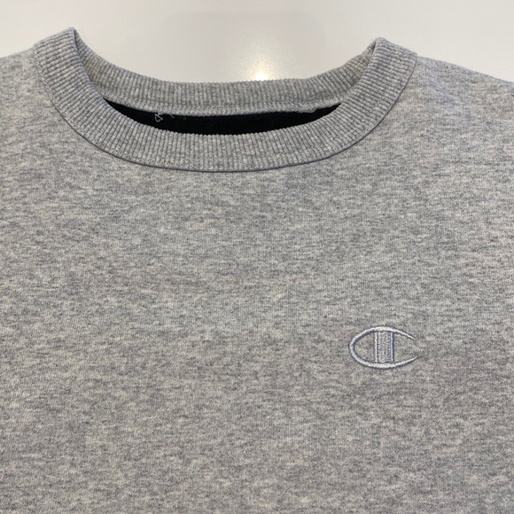 Champion Sweatshirt - Picture 1 of 6